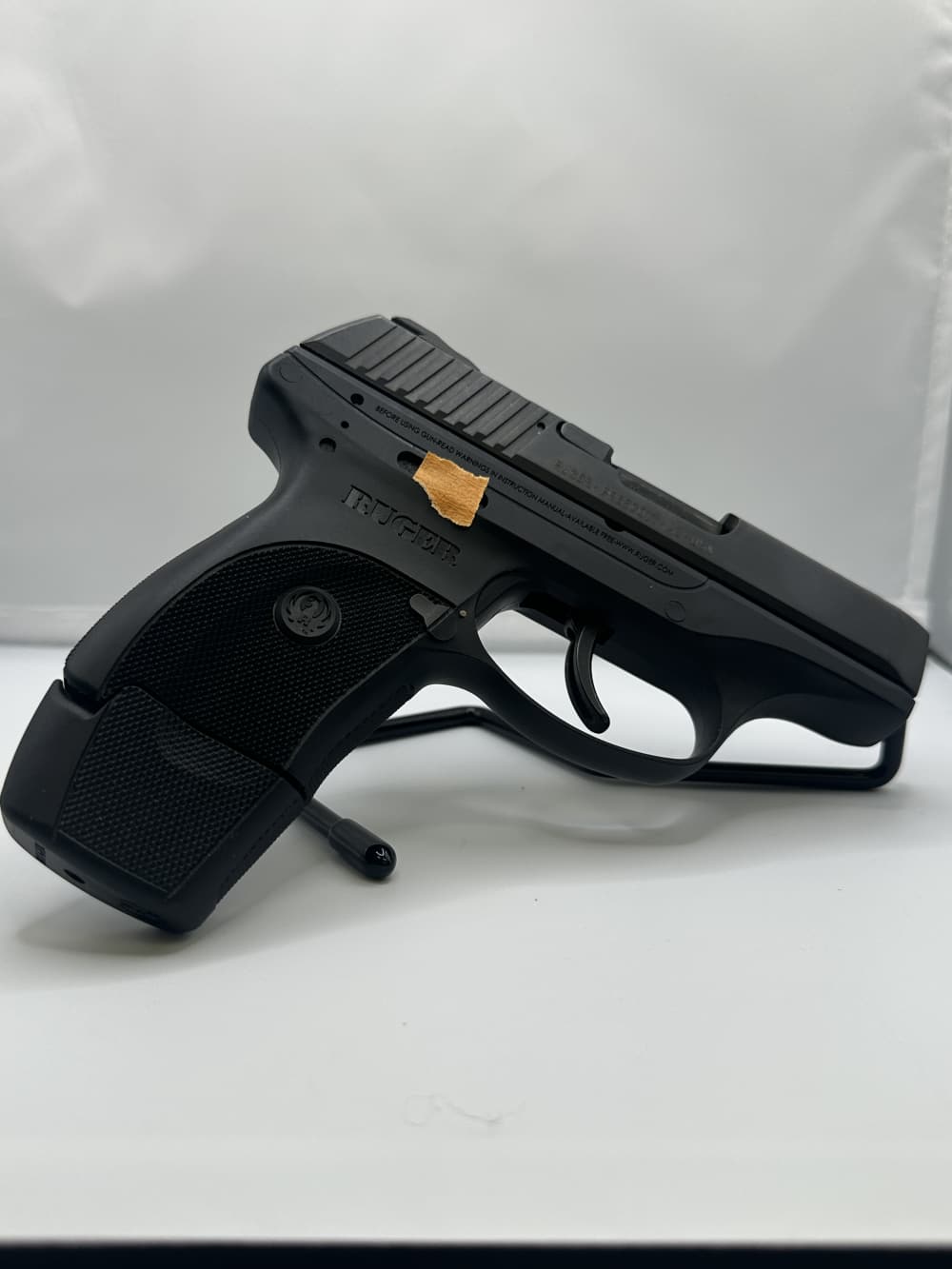 Ruger LC9 9mm – Original Box – Extended Mag – Holster -img-1