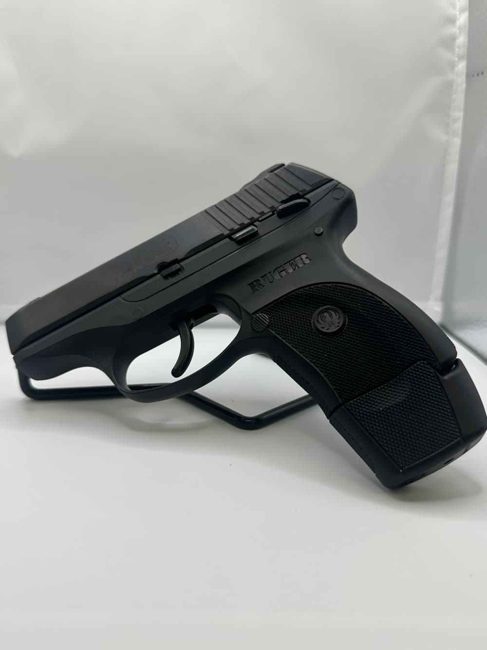 Ruger LC9 9mm – Original Box – Extended Mag – Holster -img-0