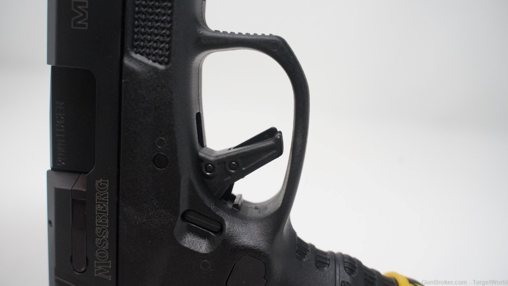 MOSSBERG MC2C 9MM WITH MANUAL SAFETY BLACK 15 ROUNDS (MO89014)-img-19