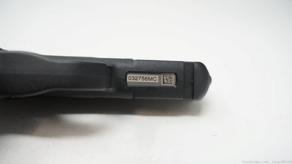 MOSSBERG MC2C 9MM WITH MANUAL SAFETY BLACK 15 ROUNDS (MO89014)-img-17