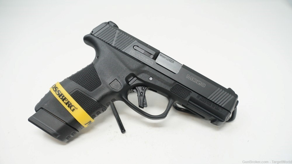 MOSSBERG MC2C 9MM WITH MANUAL SAFETY BLACK 15 ROUNDS (MO89014)-img-2