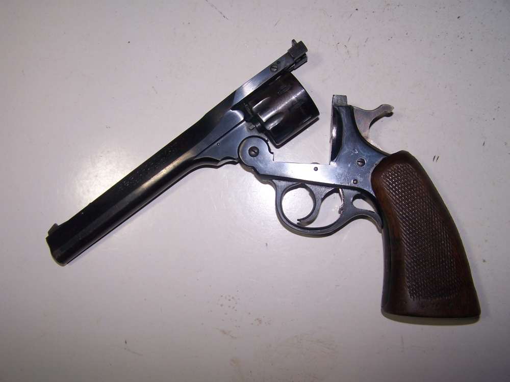 H&R Sportsman .22LR 9 Shot Pistol-img-2
