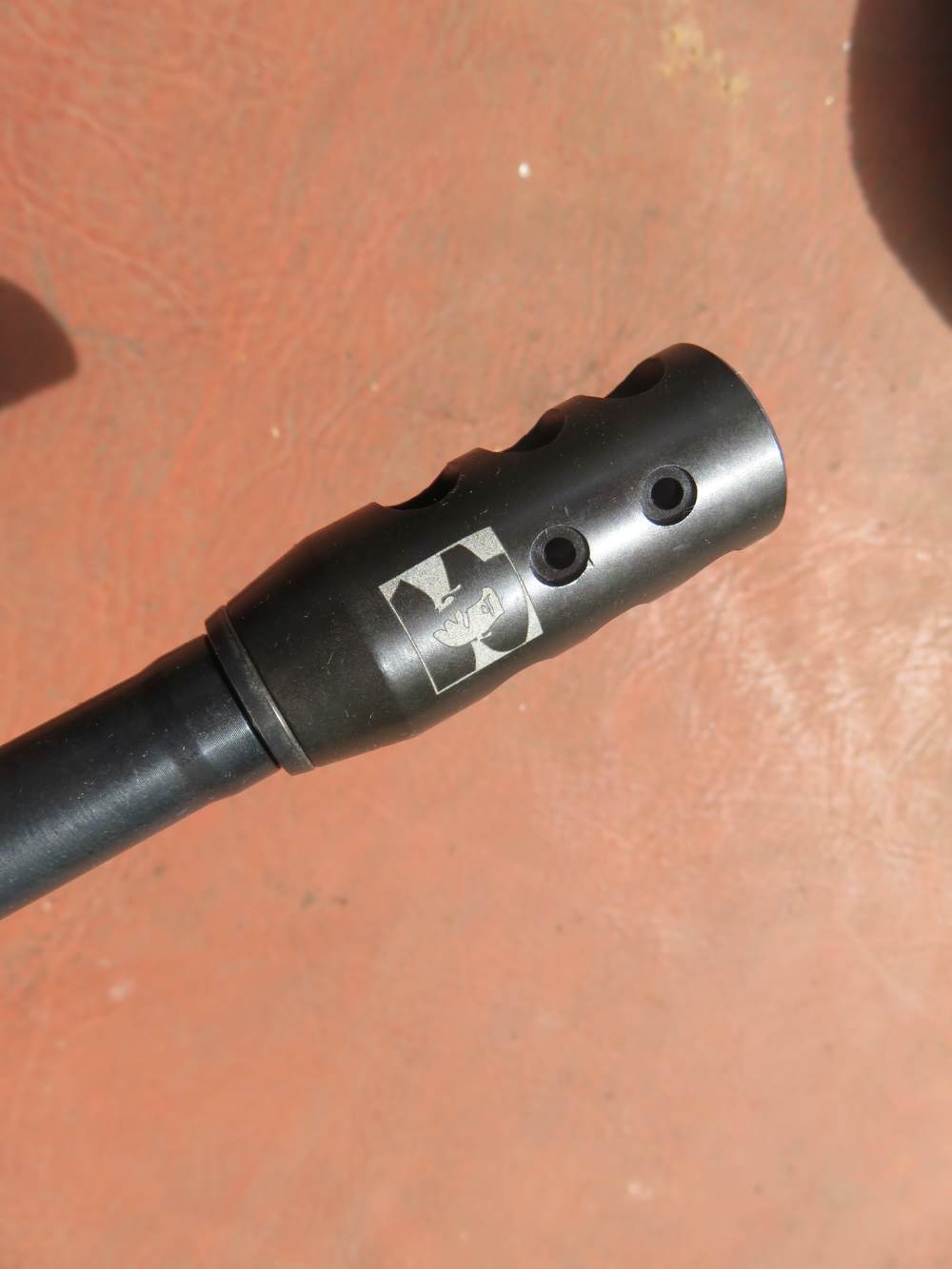 DTI-15 Sport 556/223 18" 2.5-10x40 Scope + Red Laser + Brake As New.-img-18