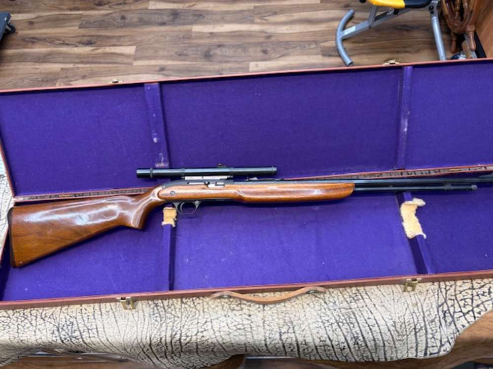 JC Higgins model 36 .22 with scope and metal hard case-img-1