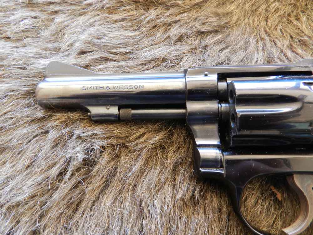 S&W Model 43 22 Caliber 3 1/2" Blue 99% in Box-img-3