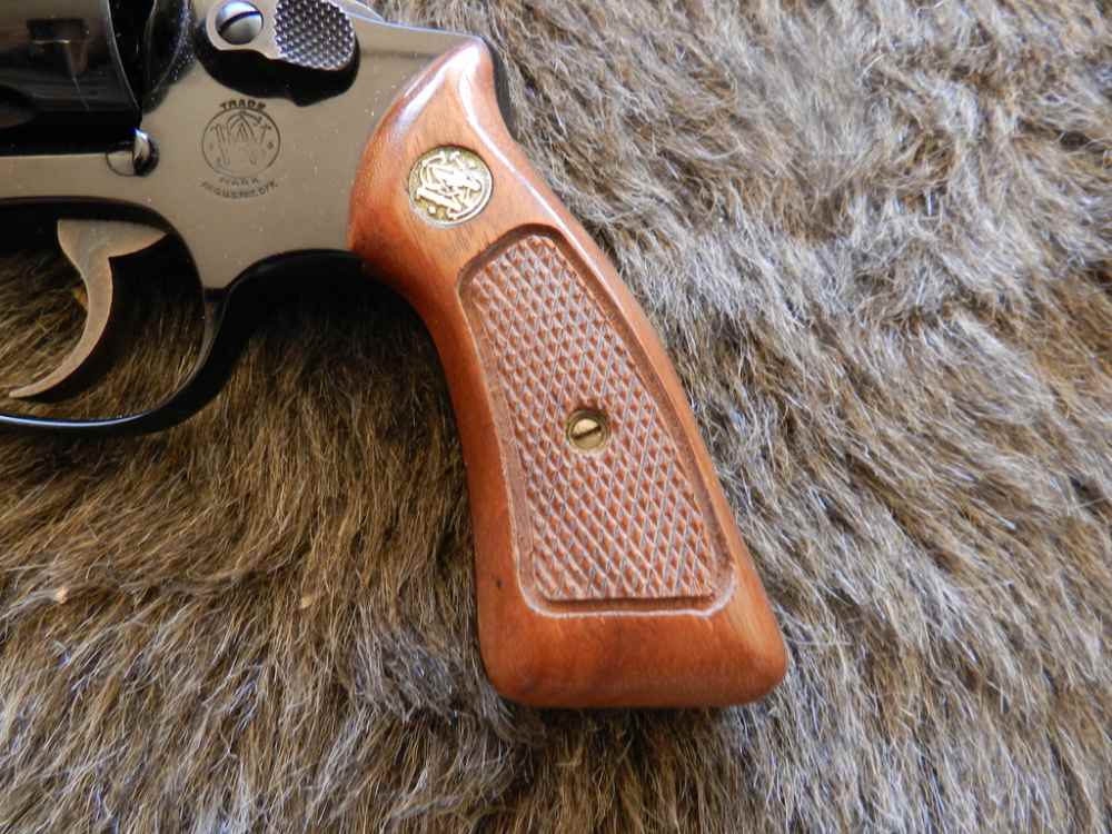 S&W Model 43 22 Caliber 3 1/2" Blue 99% in Box-img-1