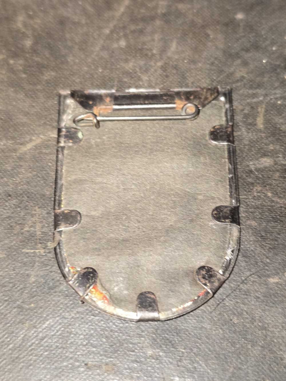 WWII German Schleswig WHW Tinnie-img-1