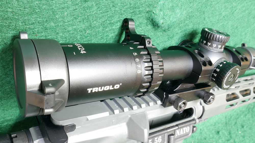 Diamondback DB15 5.56 16" Barrel w/ Truglo 1-8x24 Scope Like New-img-8