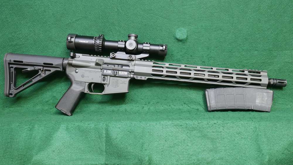 Diamondback DB15 5.56 16" Barrel w/ Truglo 1-8x24 Scope Like New-img-1