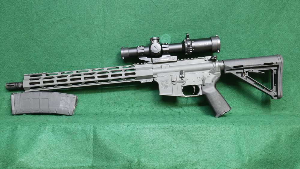 Diamondback DB15 5.56 16" Barrel w/ Truglo 1-8x24 Scope Like New-img-2