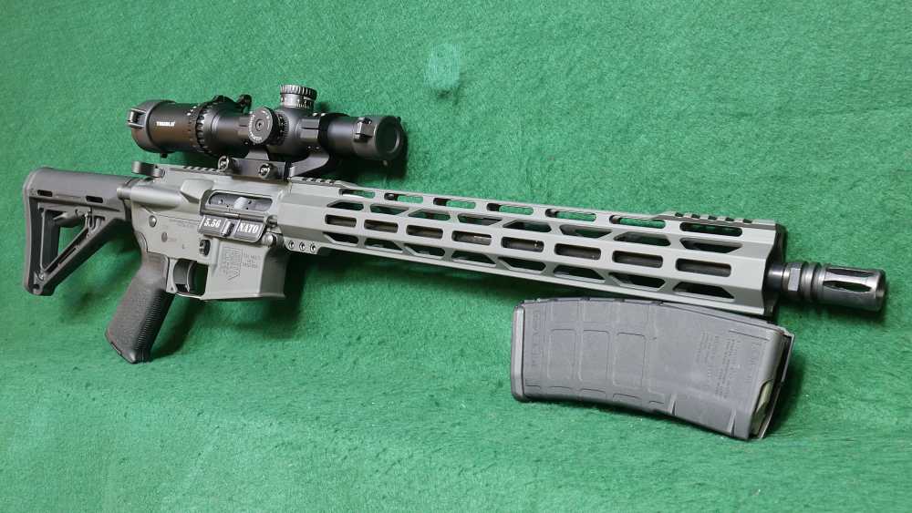 Diamondback DB15 5.56 16" Barrel w/ Truglo 1-8x24 Scope Like New-img-0