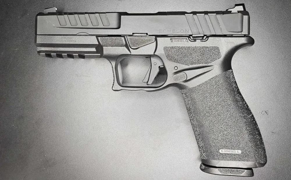 Springfield Echelon 9mm W/ Soft Case, 3 Mags and Accessories-img-0