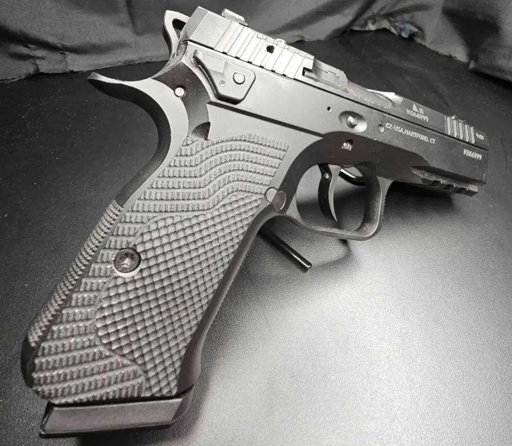 CZ Shadow 2 Carry 9mm W/ Case and 4 Mags-img-5
