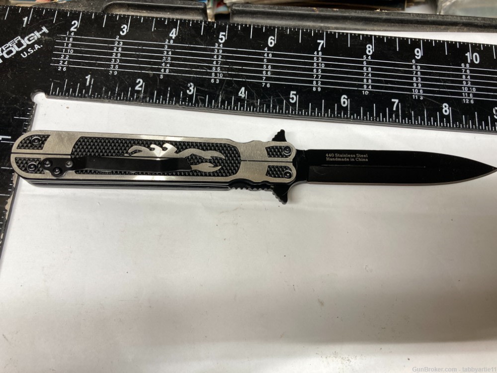 the 96 bay assisted side open stiletto knife new in box -img-6