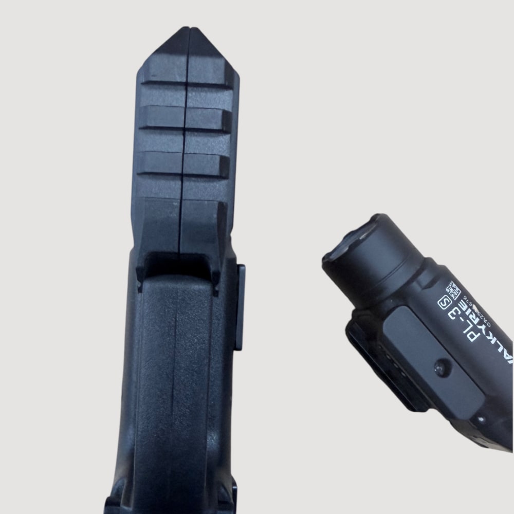Springfield Armory XD 4" Service Model 9mm w/ Olight PL-3S & 3 Magazines-img-17