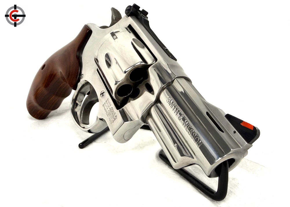 Pre-Owned Smith & Wesson 629-6 .44 Mag 2.5" Snub-Nose Stainless Wood Grips-img-2