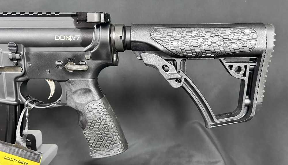 Daniel Defense DDM4 V7-img-9
