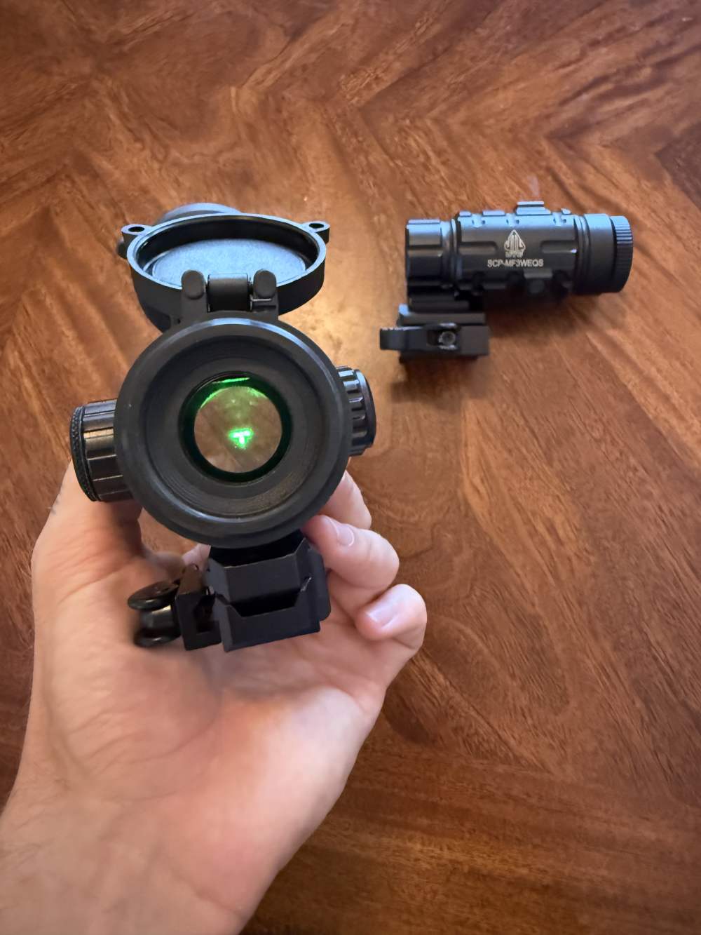 UTG 4.2" ITA RED/GREEN CQB DOT SIGHT + 3X MAGNIFIER COMBO – QD -img-2