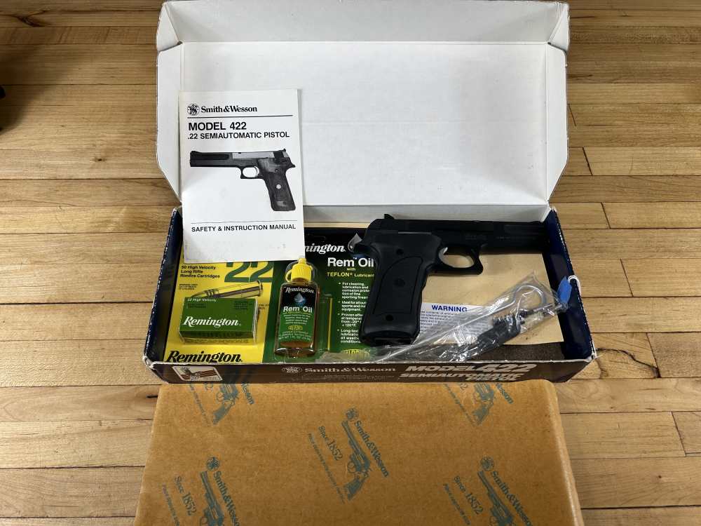 Smith & Wesson Model 422 Semi Auto Pistol .22LR Like New In Box VGC 4.5" -img-19