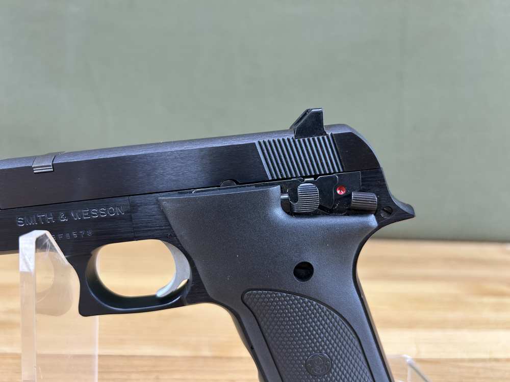 Smith & Wesson Model 422 Semi Auto Pistol .22LR Like New In Box VGC 4.5" -img-6