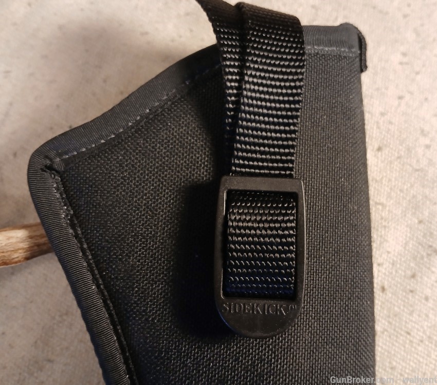Uncle Mikes Sidekick Holster Size 11 Black Cordura RH for Revolver -img-1