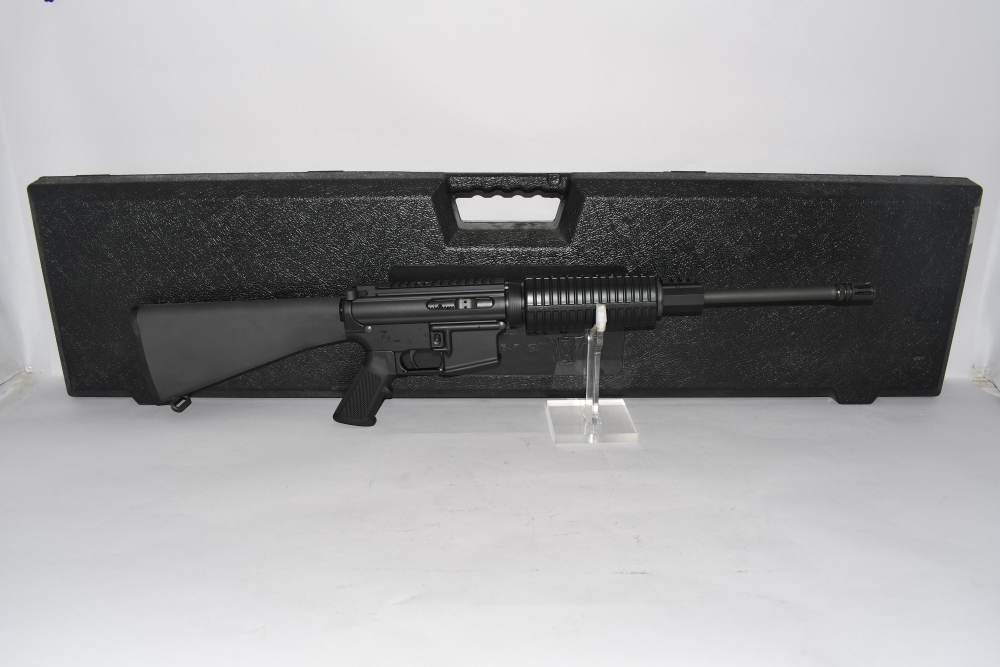 Nice DPMS A-15 AR-15 AR15 Semi Auto Rifle 5.56 NATO 16" Bbl W Case -img-0