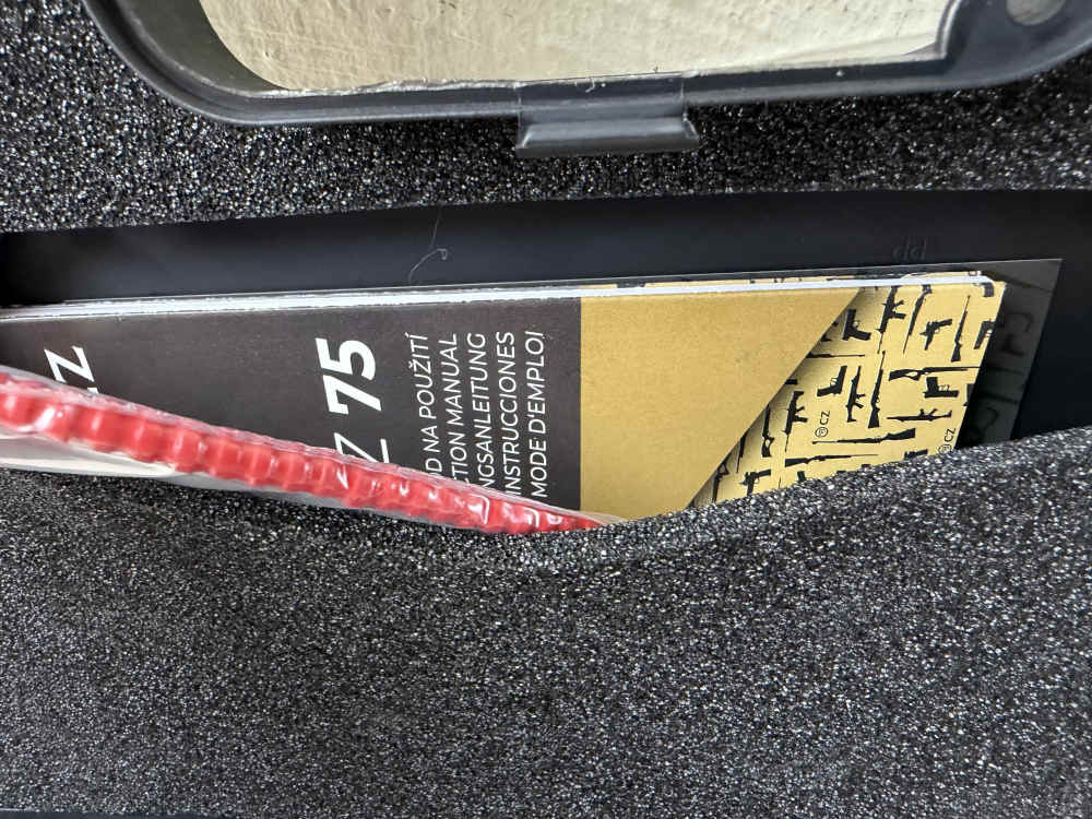 CZ 75B 9MM Para 4.6'' Blued NIB-img-4