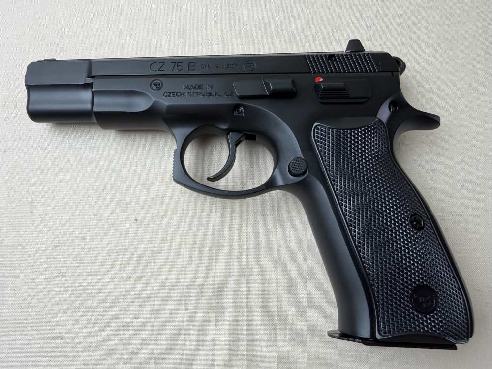 CZ 75B 9MM Para 4.6'' Blued NIB-img-1
