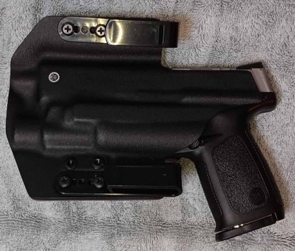 Smith & Wesson SD9 VE w/ Streamlight TLR-1 w/4 15 rd Mags. Kydex Holster-img-5