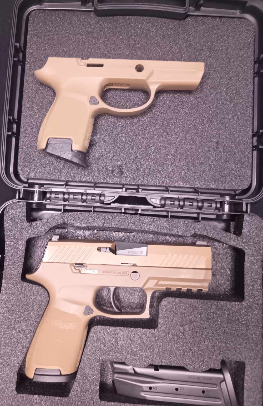 Sig Sauer p320 9mm FDE, comp & subcomp frame, 2 IWB holsters W mags-img-0