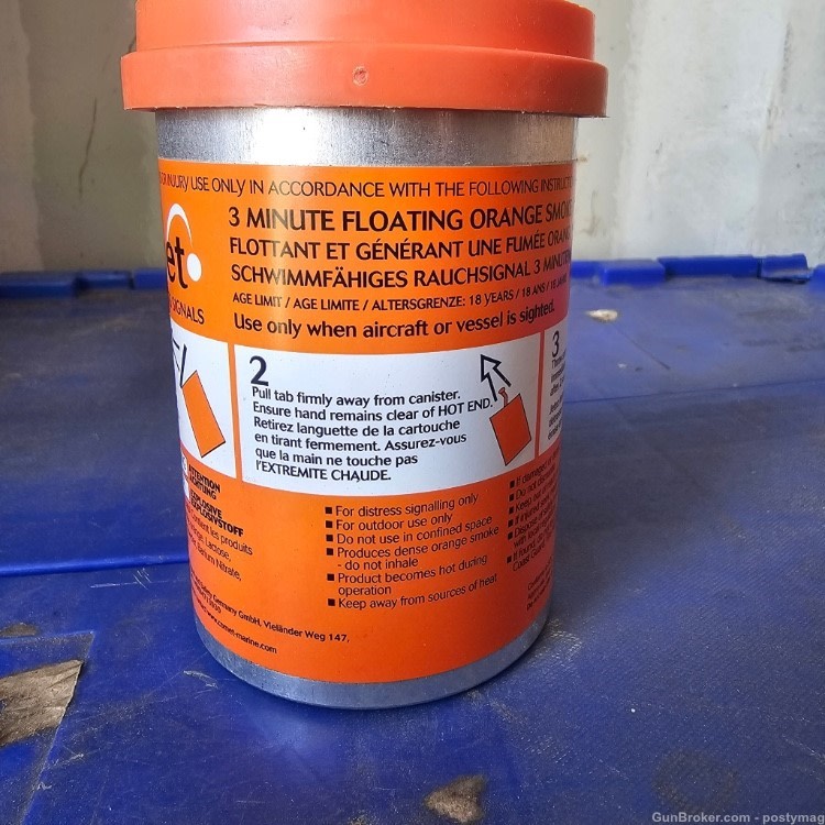 3 MINUTE ORANGE SMOKE DEVICE OFFSHORE EMERGENCY SIGNAL SMOKE  FLARE-img-1