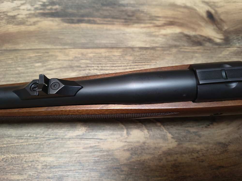 Great Condition Ruger M77 Hawkeye 375 Ruger Bolt Action Rifle Walnut 23" -img-22