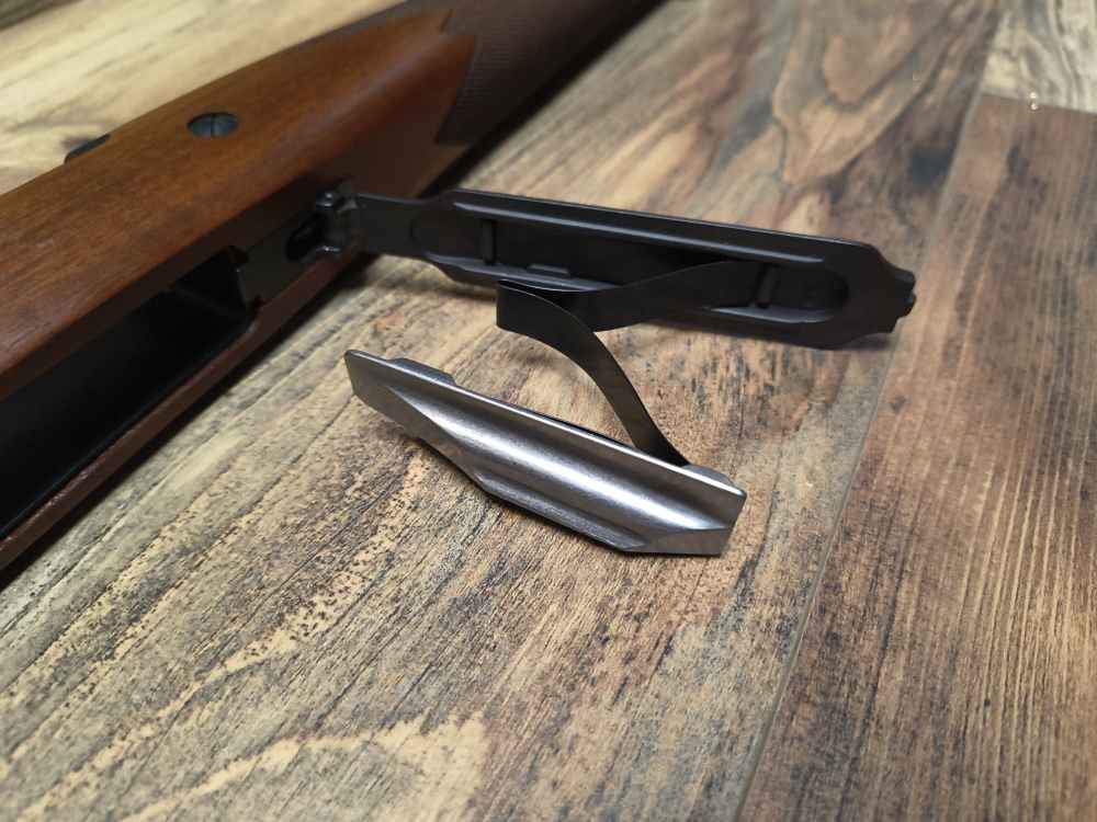 Great Condition Ruger M77 Hawkeye 375 Ruger Bolt Action Rifle Walnut 23" -img-41