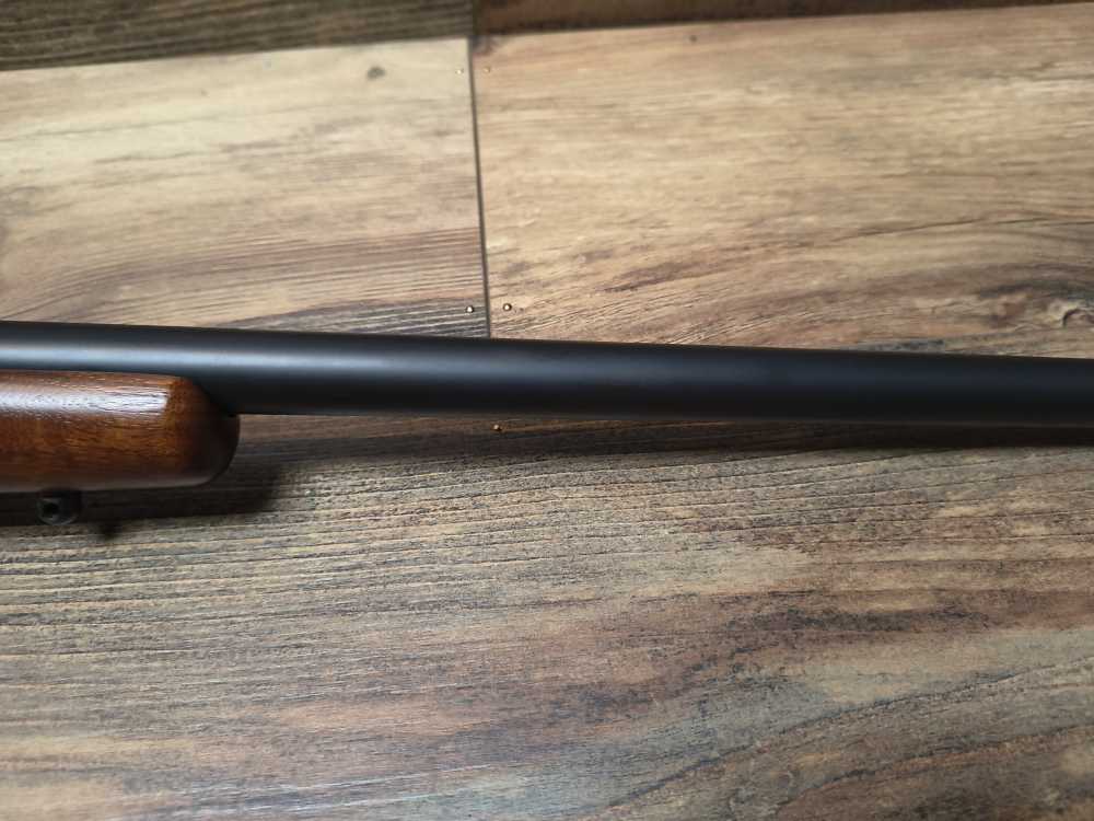 Great Condition Ruger M77 Hawkeye 375 Ruger Bolt Action Rifle Walnut 23" -img-7