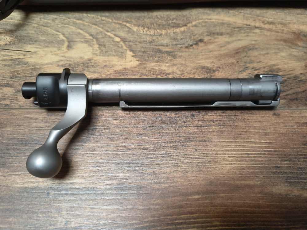 Great Condition Ruger M77 Hawkeye 375 Ruger Bolt Action Rifle Walnut 23" -img-42