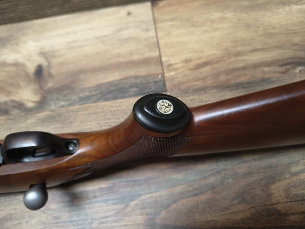 Great Condition Ruger M77 Hawkeye 375 Ruger Bolt Action Rifle Walnut 23" -img-32