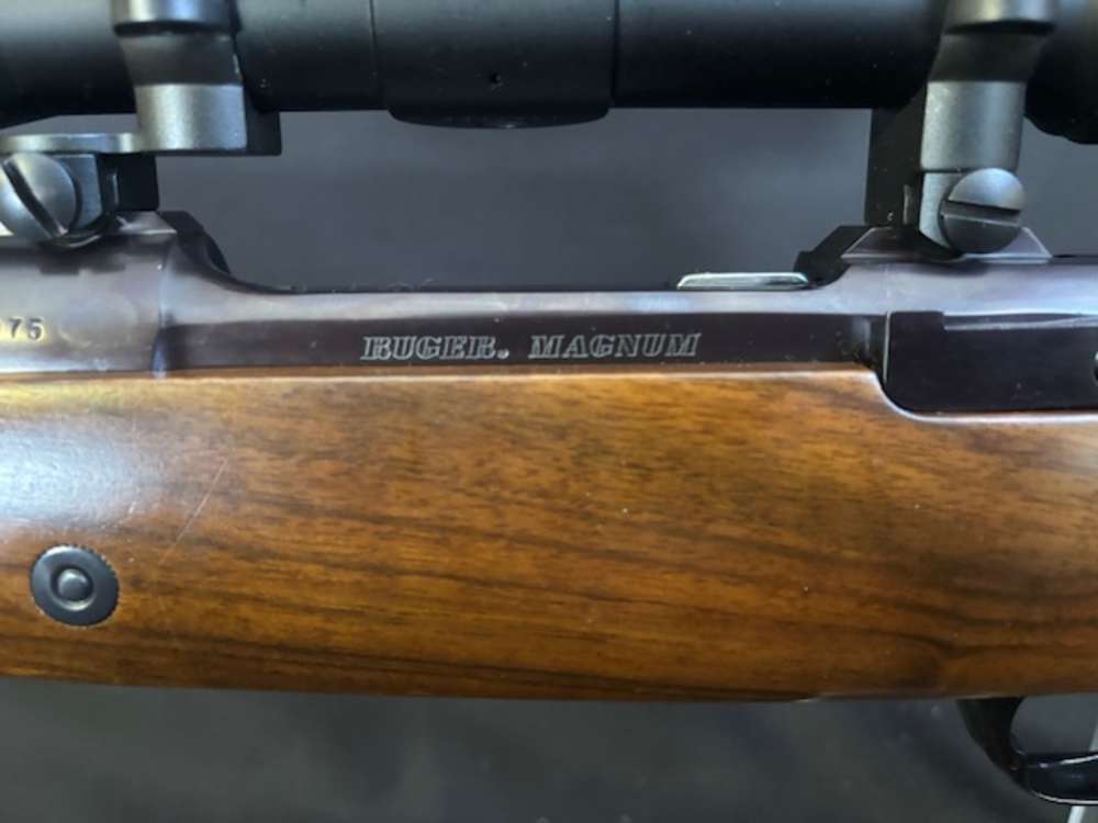 Ruger M77 Magnum .375 H&H Leupold VX-III 1.75-6x-img-4