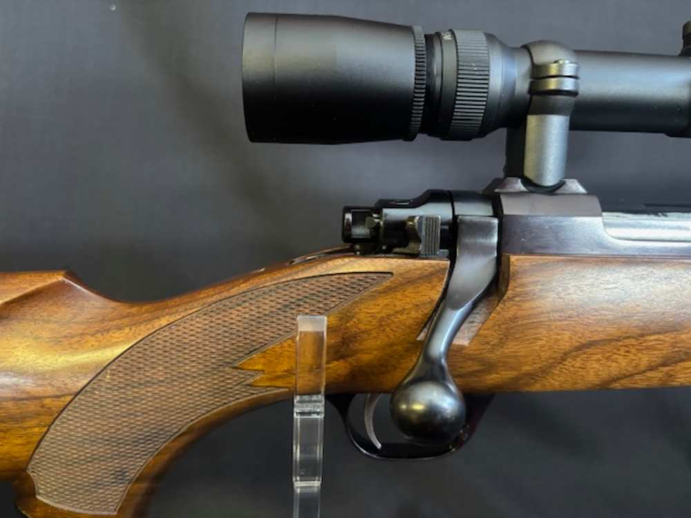 Ruger M77 Magnum .375 H&H Leupold VX-III 1.75-6x-img-15