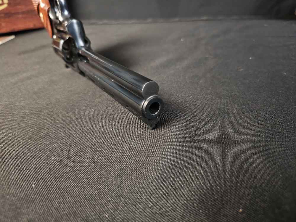 Colt Python .357 Magnum Revolver-img-8