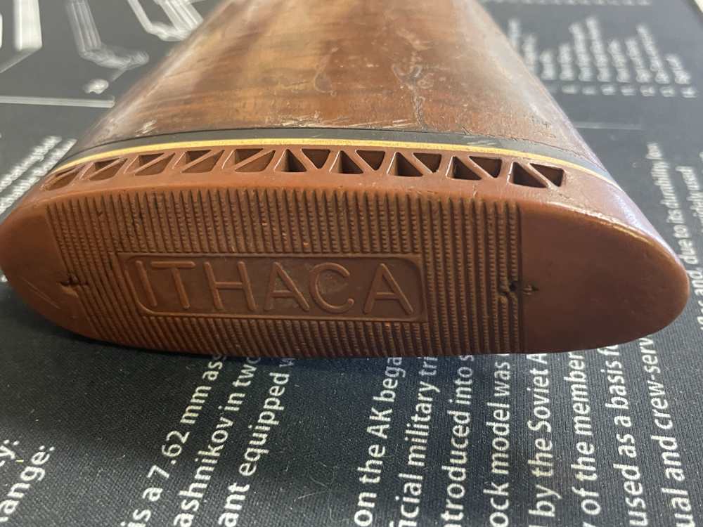 Ithaca Gun Co Model 37 Featherlight - ENGRAVING - 12ga - Pump - NICE RARE -img-10