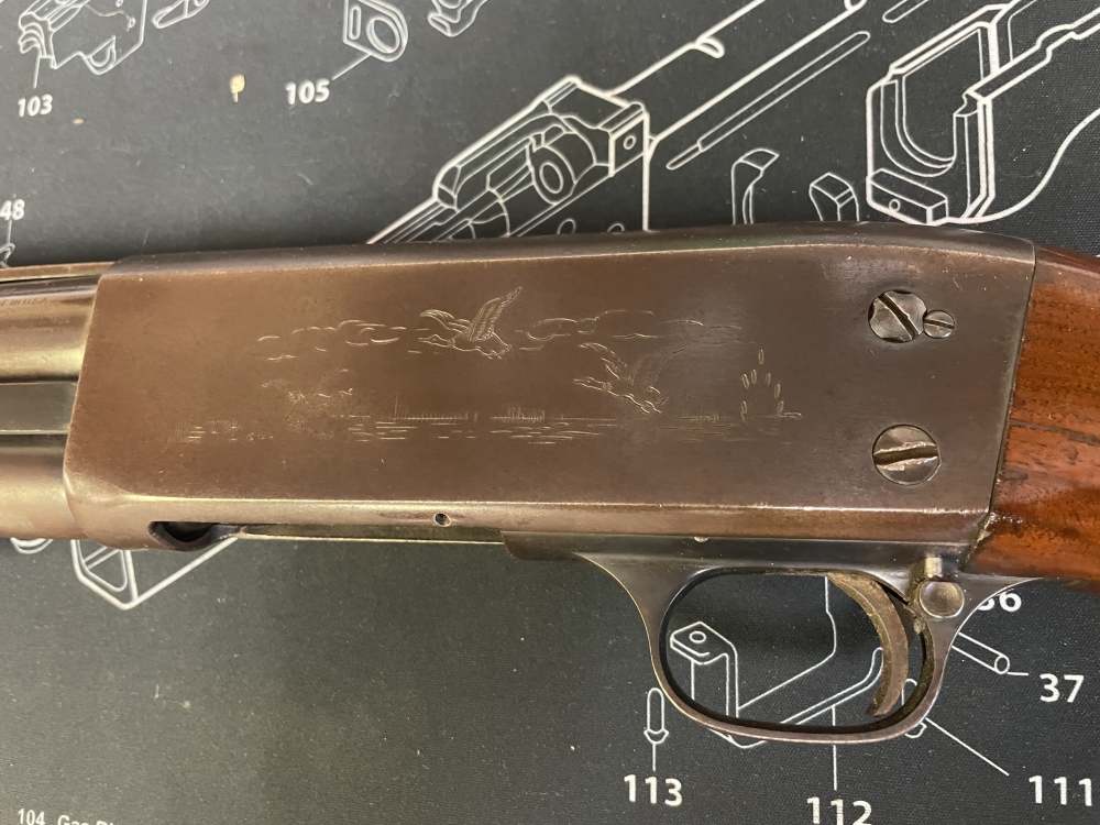 Ithaca Gun Co Model 37 Featherlight - ENGRAVING - 12ga - Pump - NICE RARE -img-23