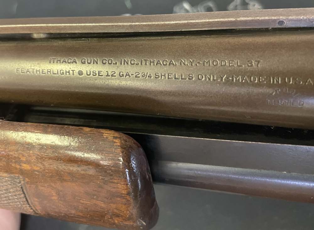 Ithaca Gun Co Model 37 Featherlight - ENGRAVING - 12ga - Pump - NICE RARE -img-1