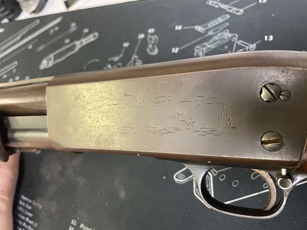 Ithaca Gun Co Model 37 Featherlight - ENGRAVING - 12ga - Pump - NICE RARE -img-5