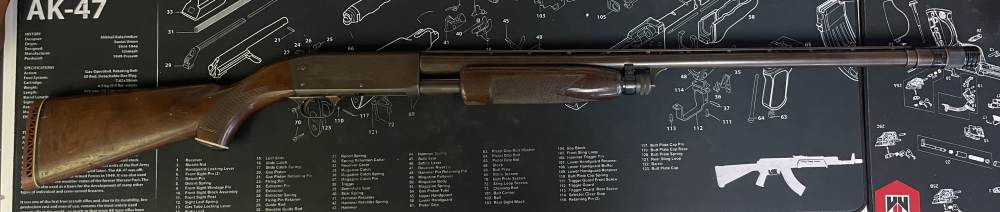 Ithaca Gun Co Model 37 Featherlight - ENGRAVING - 12ga - Pump - NICE RARE -img-0