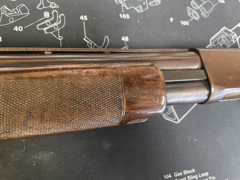 Ithaca Gun Co Model 37 Featherlight - ENGRAVING - 12ga - Pump - NICE RARE -img-24