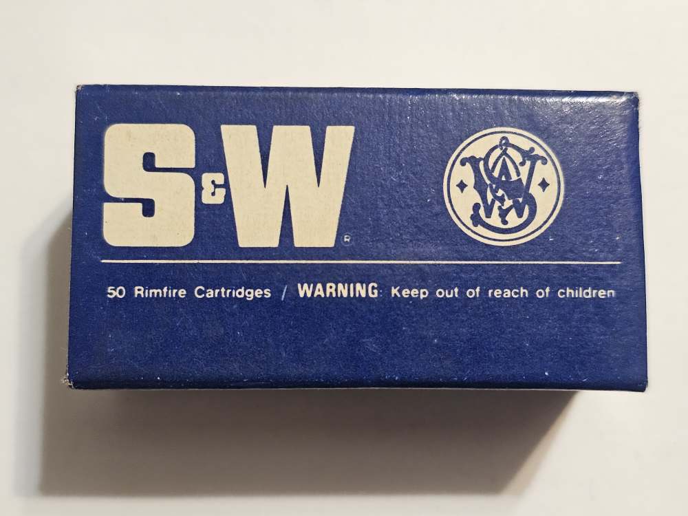 Vintage Smith & Wesson 22 Long Rifle Max-Velocity. Will combine shipping. -img-0