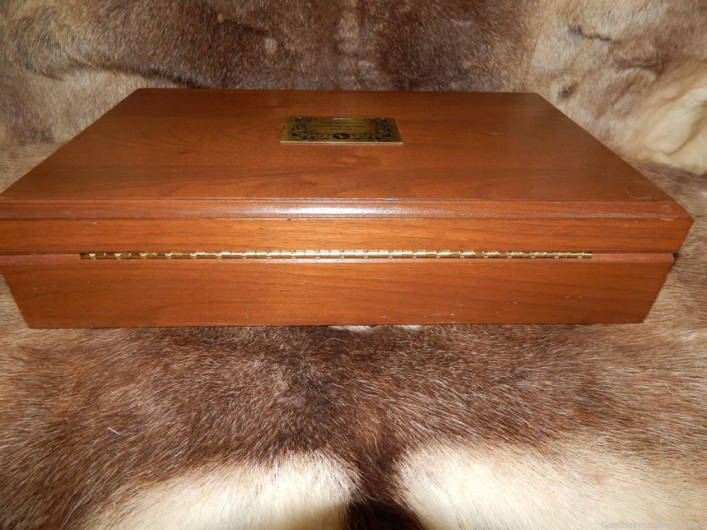 Colt John F. Browning Commemorative Display case 1911 --1 of 1000-img-4
