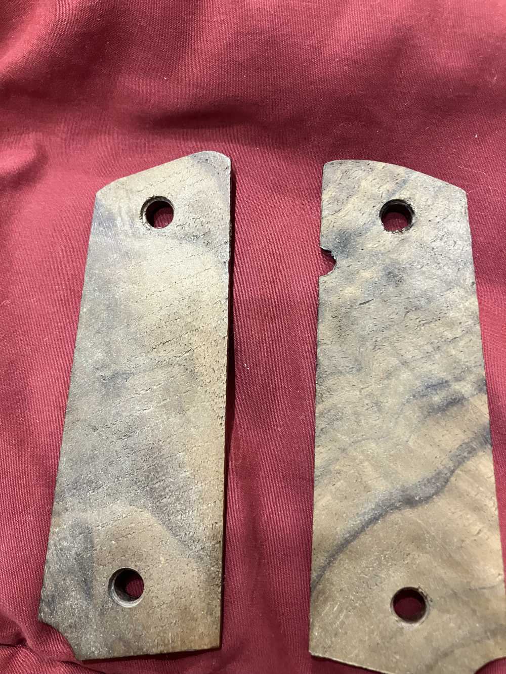 Very high-grade walnut burl  grips for the Colt 1911 and 1911 Colones-img-1