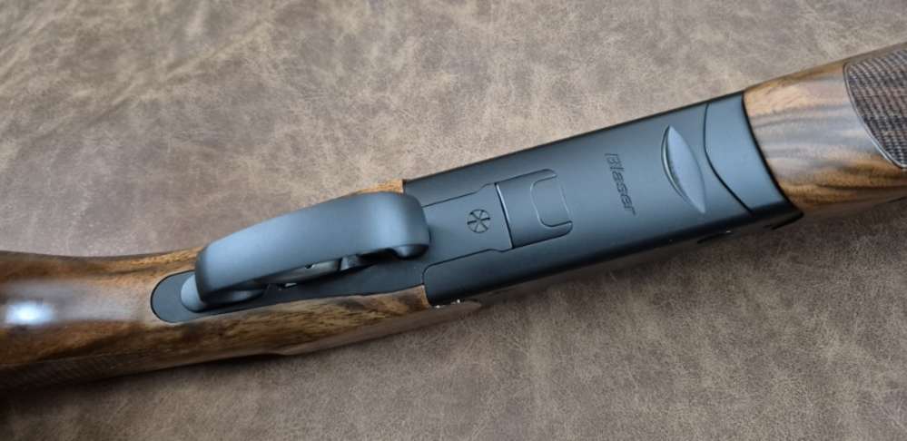 NIB BLASER F3 VANTAGE 12GA 30" CASE-img-5