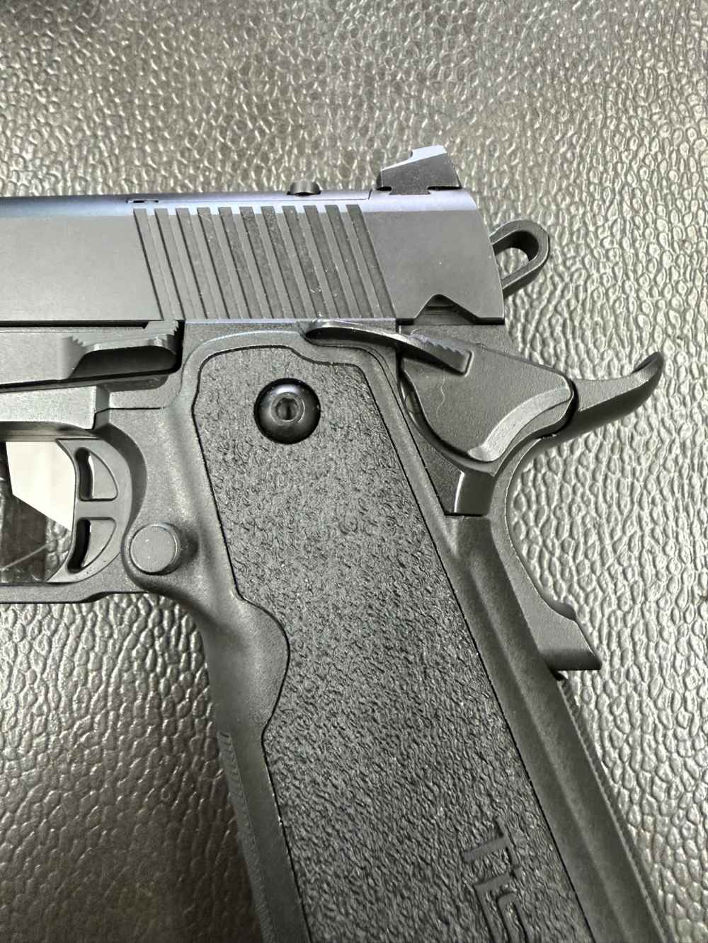 Tisas Duty 9DS first gen 2011 9mm-img-8